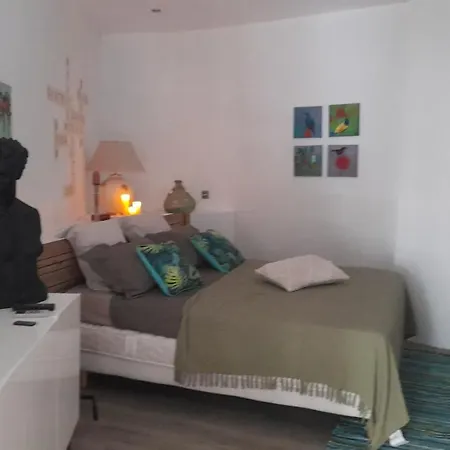 Chez Pierre Homestay szállás
